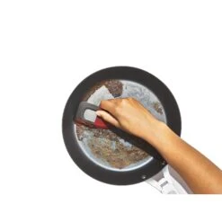 OXO Outdoor 3-in-1 Squeegee And Scraper -Cutlery Shop od 9208700 071921 03 p rgb