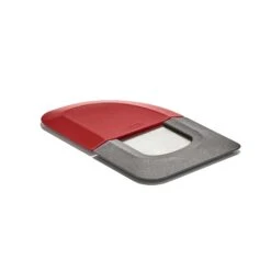 OXO Outdoor 3-in-1 Squeegee And Scraper -Cutlery Shop od 9208700 071921 06 rgb